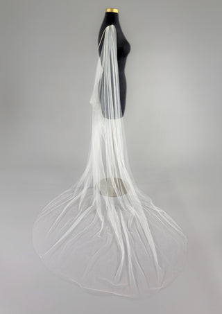 Divina Cape