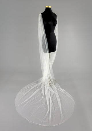 Divina Cape